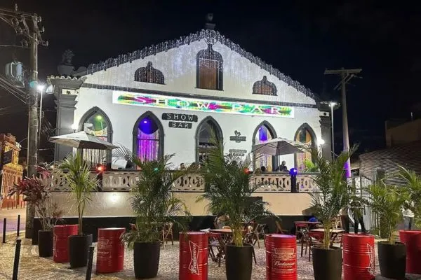 Show Bar