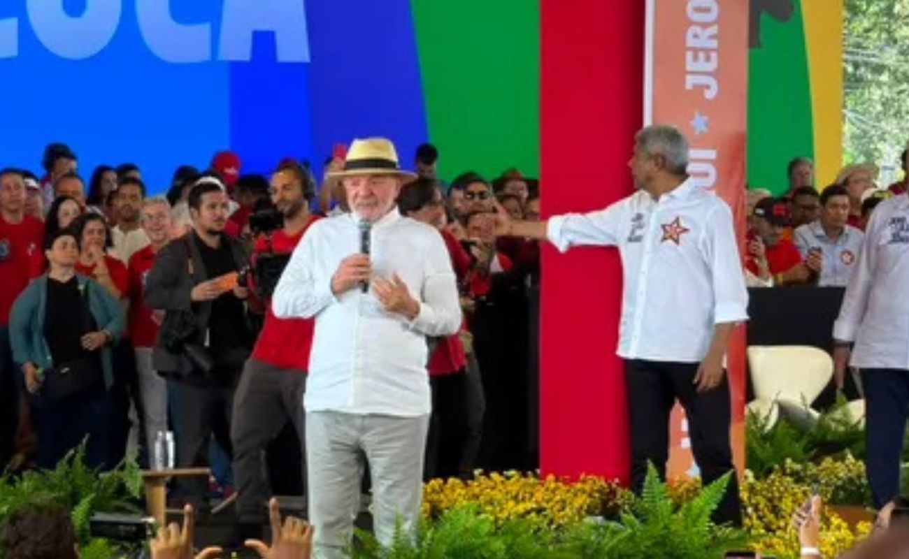 Ap&oacute;s ter lan&ccedil;ado candidatura de Jer&ocirc;nimo Rodrigues, governador confirma volta de Lula na Bahia; Foto: Jo&atilde;o Tramm / Aratu On