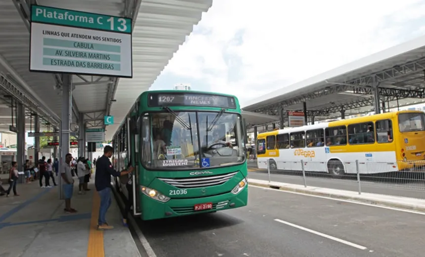 Empresas de ônibus em Salvador podem quebrar e pedem rescisão de contrato, diz Integra