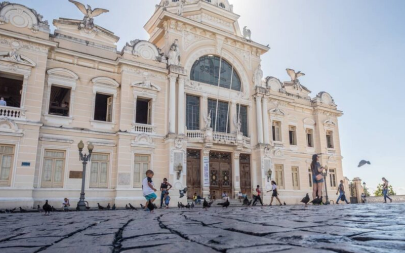 Localizado na Pra&ccedil;a Municipal, o Pal&aacute;cio Rio Branco oferece uma das vistas mais privilegiadas da Ba&iacute;a de Todos-os-Santos e do Elevador Lacerda/Foto: F&aacute;bio Marconi&nbsp;