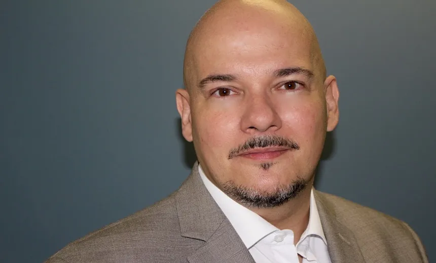 Especialista em psicologia e consultor de líderes, Louis Burlamaqui, lança livro em Salvador