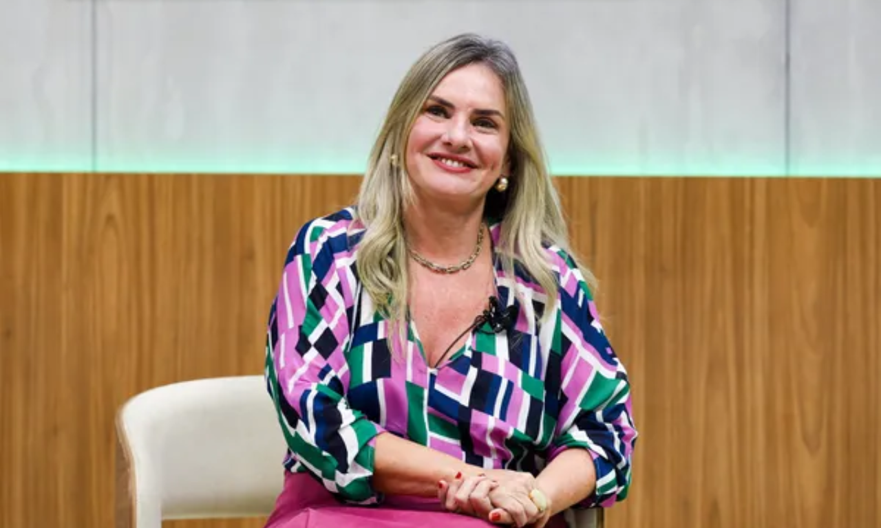 Ivana Bastos durante participação do Linha de Frente, da TV Aratu | Arquivo