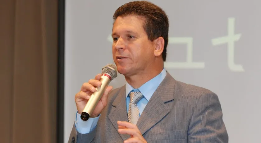 Vidente que supostamente previu morte de Cristiano Araújo é &#8220;uma farsa&#8221;, diz empresária