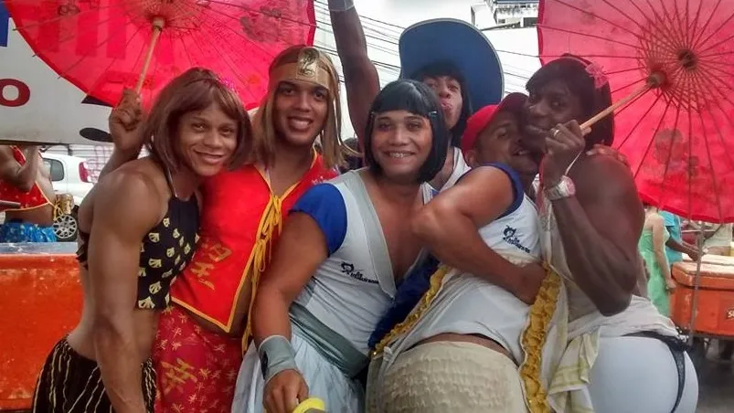 Arrastão do Bloco As Muquiranas agitou a Carlos Gomes