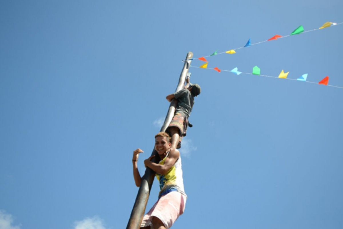 Pau de Sebo &eacute; uma das tradi&ccedil;&otilde;es do S&atilde;o Jo&atilde;o.Foto:Tribuna do Norte