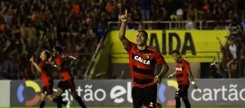 SÉRIE A: Vitória perde dois pênaltis e acaba derrotado para Sport por 1 a 0; Leão entrou no Z-4