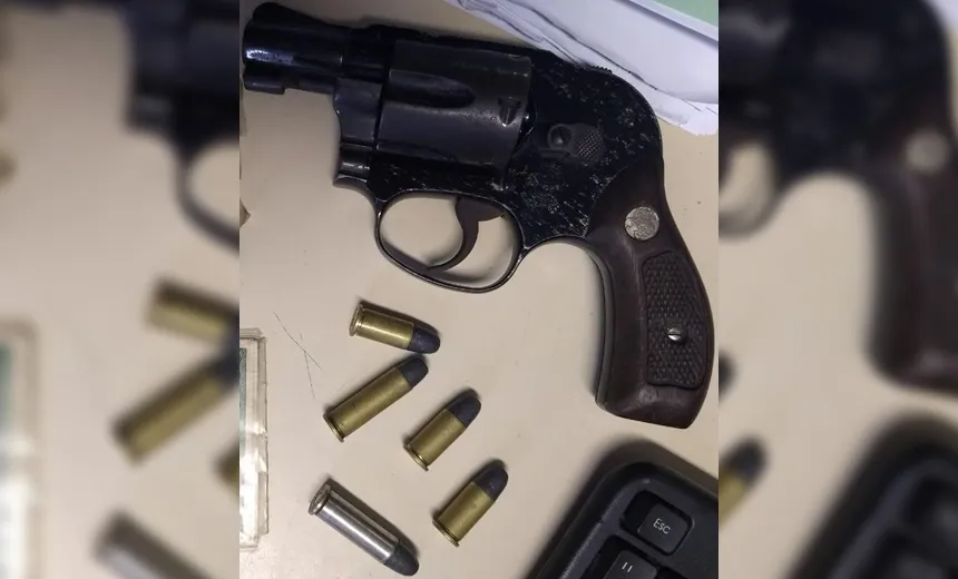FOI DEMITIDO: Gerente do tráfico em Sussuarana é preso com arma