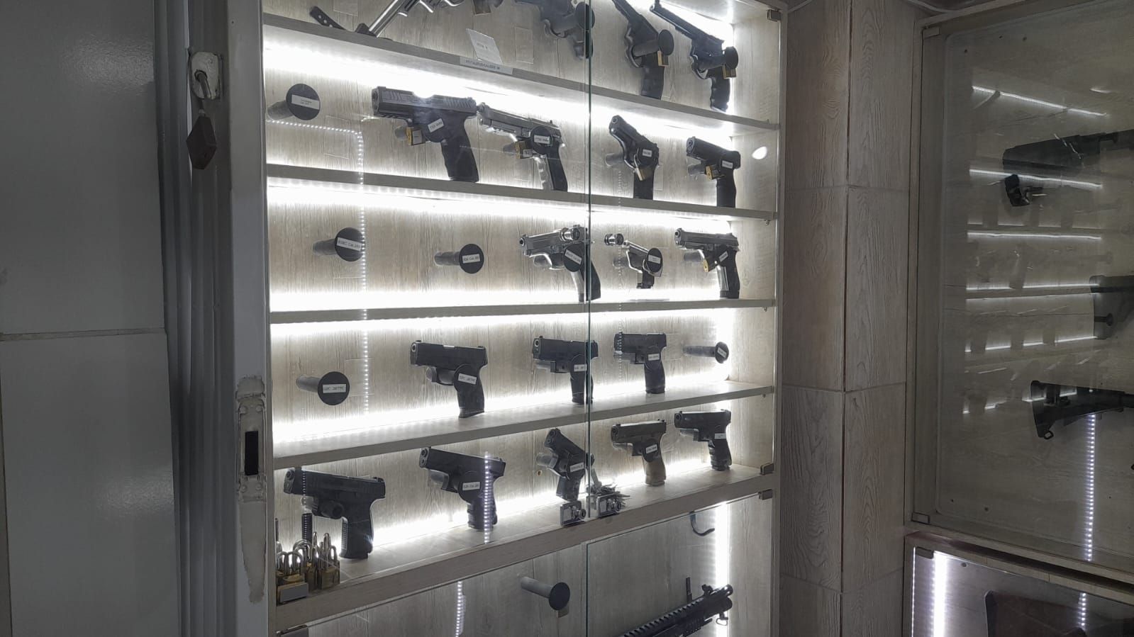 Empresários E P Ms São Investigados Por Vender Armas Para Facções