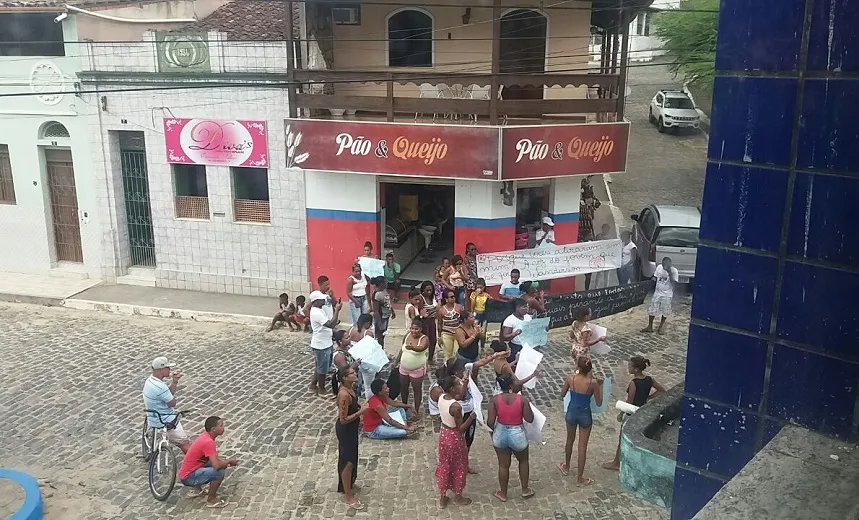 Após morte de suposto traficante, manifestantes continuam pedindo “justiça” em Nazaré