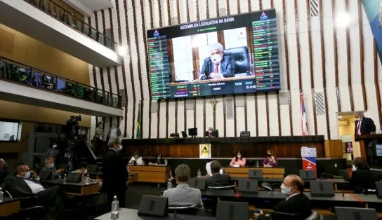 Deputados baianos aprovam Lei de Diretrizes Orçamentárias 2022 mesmo com os votos contrários da oposição