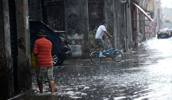 Sistema de alertas de desastre pela TV paga começa a operar no Nordeste; saiba mais 