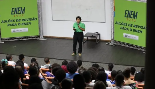 Estudantes da rede estadual participam de aulões de revisão para o Enem