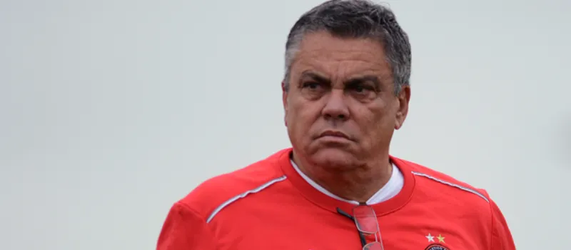 ESTÁ FORA: Chapa de Paulo Carneiro nas eleições do Vitória não é reconhecida