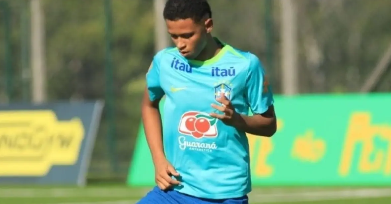 Sandro Silva, zagueiro do Vit&oacute;ria foi convocado para a Sele&ccedil;&atilde;o Brasileira.| Foto: Rafael Ribeiro | CBF