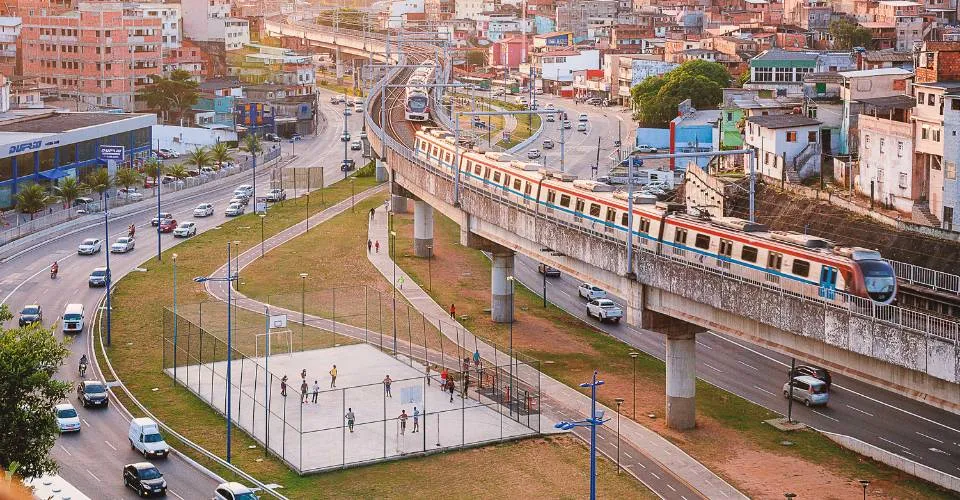 Metrô será gratuito no domingo de eleições; ônibus e BRT também funcionam com acesso livre