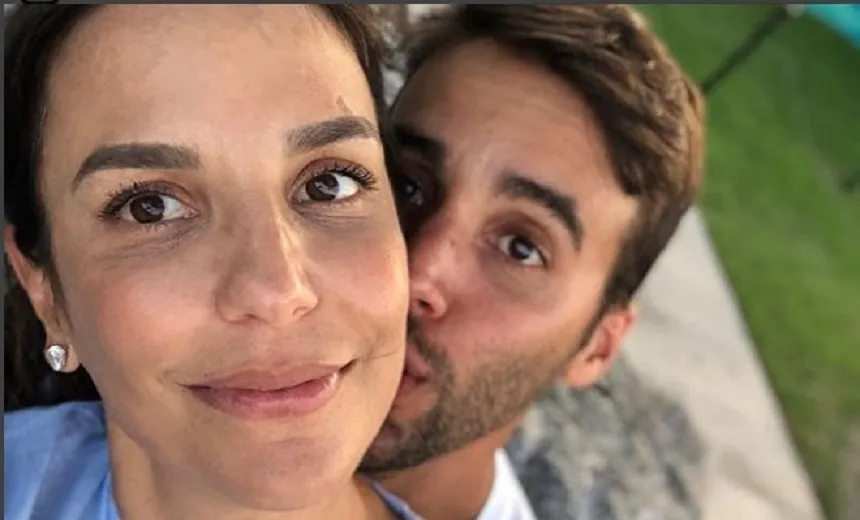 Comemorando dez anos de relacionamento, Ivete Sangalo se declara ao marido em rede social