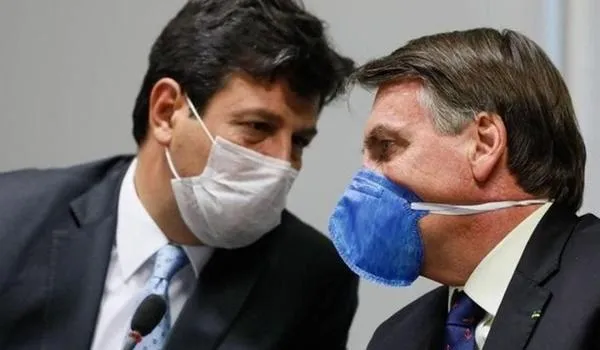 Bolsonaro decide demitir ministro da Saúde, afirma jornal
