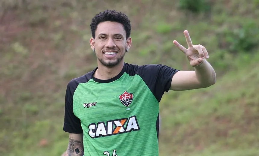 FATALIDADE: Wallace, goleiro do Vitória, morre em acidente de carro aos 22 anos