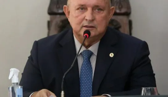 Diário revela viagem surpresa de presidente da AL-BA para fora do País