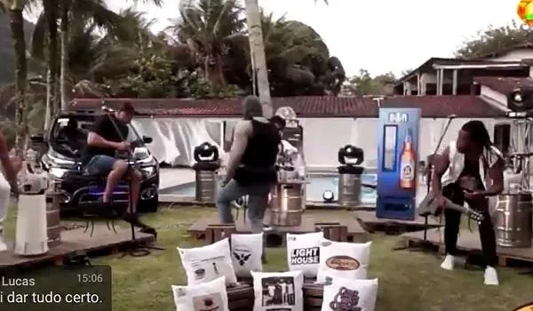 Tiroteio interrompe live de banda no Rio de Janeiro e seguidores assistem tudo; veja vídeo