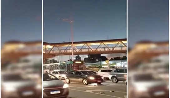 Rodoviários da antiga CSN fazem protesto na região do Iguatemi; trânsito é complicado no local
