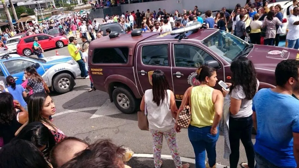 TERROR NA UNIJORGE: Assessoria descarta a existência de feridos e reféns no campus