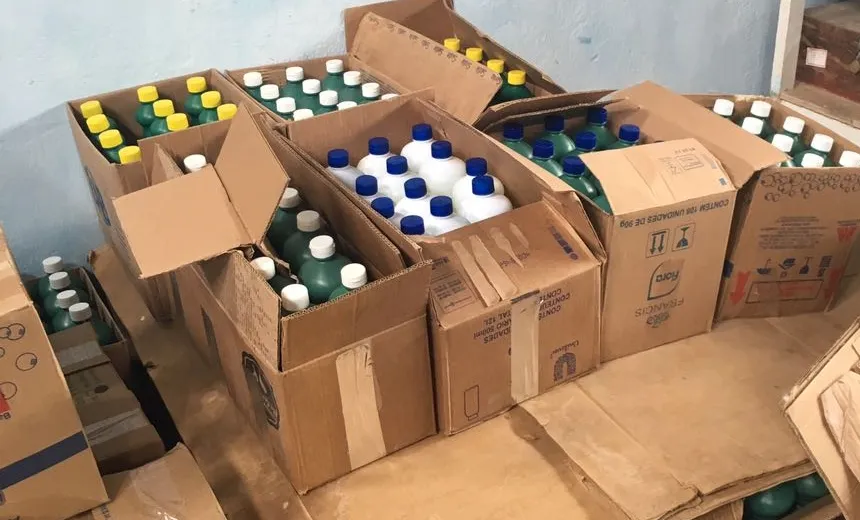 FAMILIAR: Pai e filho são presos falsificando produtos de limpeza na Bahia