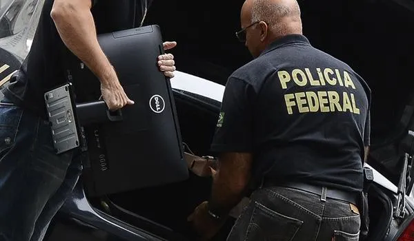  Polícia Federal apura venda irregular de suposta vacina contra a Covid-19 no Rio de Janeiro