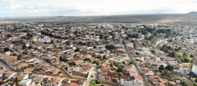 Uma crian&ccedil;a de 2 anos morreu ap&oacute;s ser atropelada na tarde da ter&ccedil;a-feira (23), no povoado de Santa Helena, na zona rural do munic&iacute;pio de Itaberaba, na regi&atilde;o da Chapada Diamantina. | Reprodu&ccedil;&atilde;o