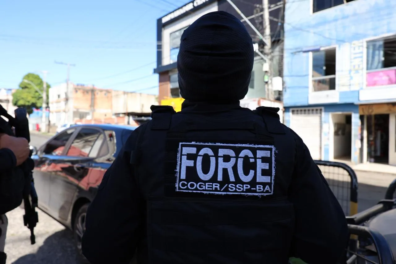 Soldado é preso por matar homem em posto de combustível de Salvador