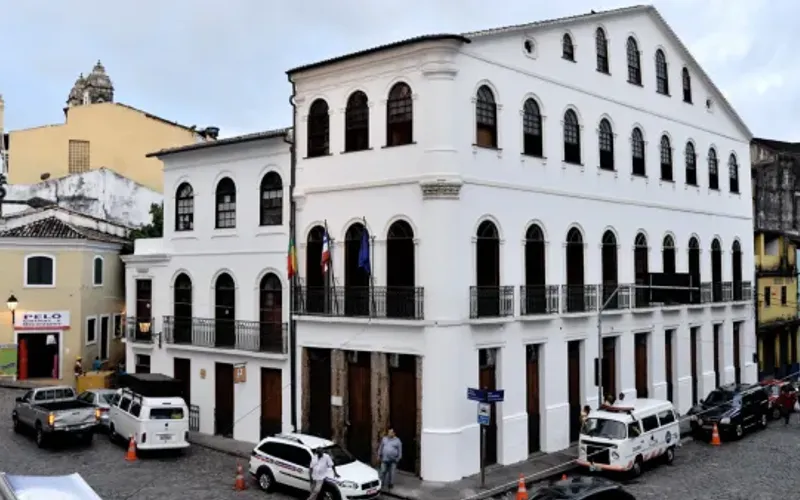 Localizada no Centro Hist&oacute;rico da capital baiana, a Casa do Benin abriga exposi&ccedil;&otilde;es permanentes que refor&ccedil;am os la&ccedil;os culturais entre a Bahia e o pa&iacute;s africano Benin/Foto: Reprodu&ccedil;&atilde;o&nbsp;