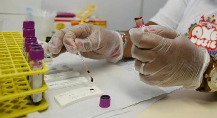 HIV-FOLIA: Após testes rápidos, já  são registrados 14 casos de HIV no carnaval