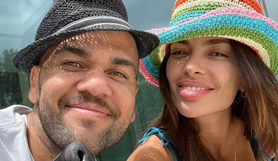 Daniel Alves e Joana Sanz celebram gravidez após anos de tentativas e desafios.   /  Foto: Reprodução, Instagram / Purepeople