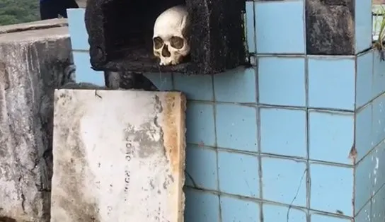 Moradores de São Tomé de Paripe se reúnem em busca de solução para o cemitério abandonado do bairro
