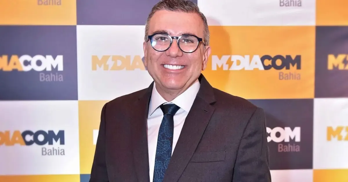 Andr&eacute; Carvalho   Bn Hall