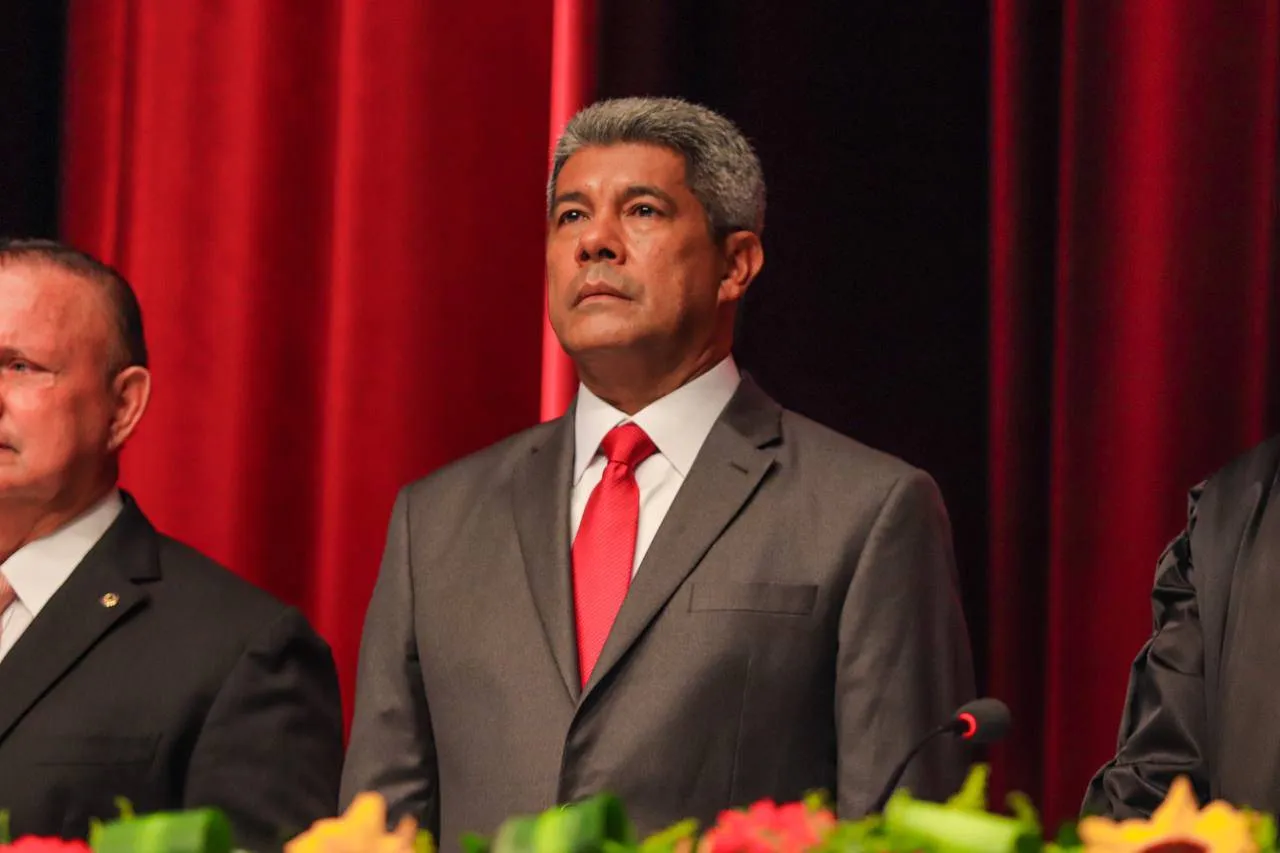 Durante viagem à China, Jerônimo Rodrigues completa 100 dias de governo