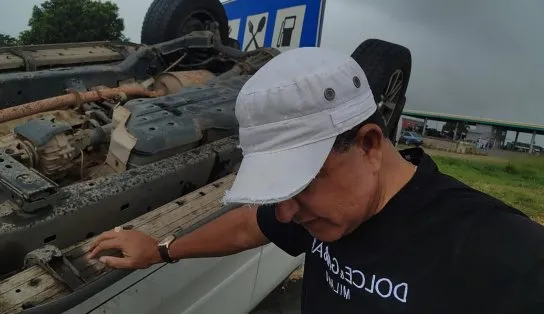 Deputado federal da Bahia capota carro, mas sai ileso de acidente