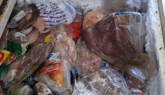 Polícia acha uma tonelada de carne fora da validade em Salvador