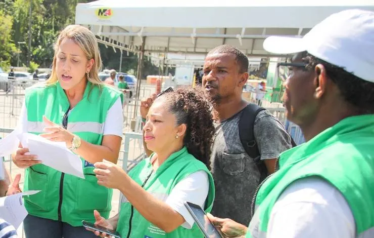 Serviços sociais e de saúde são oferecidos à população em situação de rua em Salvador