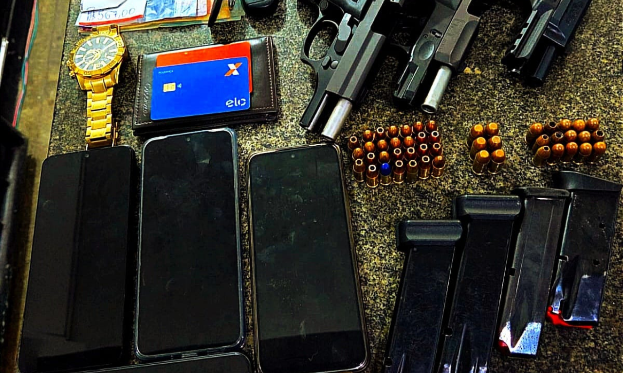 Trio de foragidos é preso com armas e documentos falsos na Bahia.Foto: Divulgação | PRF-BA