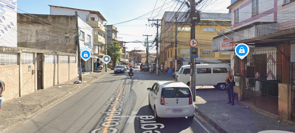 Rec&eacute;m-nascida &eacute; encontrada dentro de saco de lixo no meio da rua no IAPI.| Foto: Google Street View