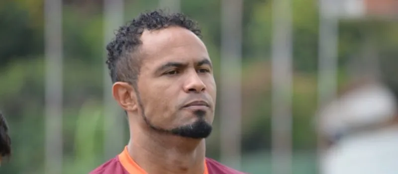SEM DEFESA: Procurador Geral pede que goleiro Bruno volte a ser preso