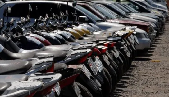 Detran-BA realiza leilão de mais de mil veículos em cidades da Bahia