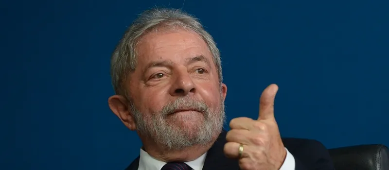 Lula e Marcelo Odebrecht são denunciados por suspeitas em obras e ex-presidente pode pegar 30 anos de prisão