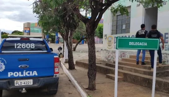 Homem é preso suspeito de abusar das próprias filhas na Bahia; vítimas fugiam de casa constantemente  