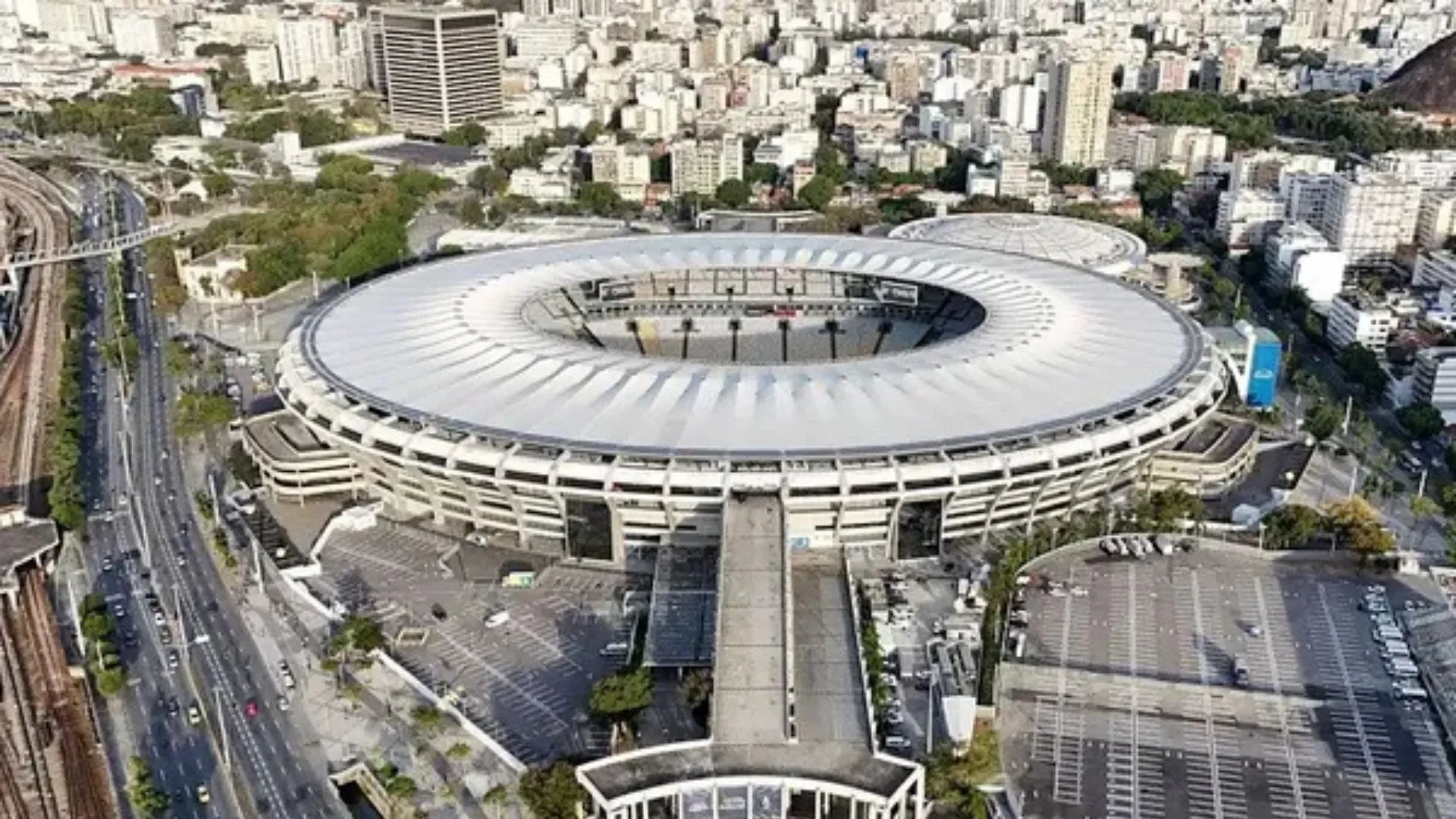 Amistoso entre Bahia e Fluminense terá pausa para hidratação
