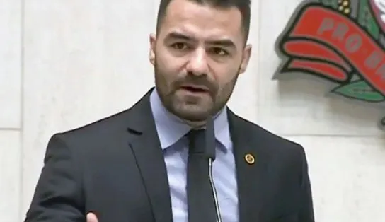 Após falas “gravíssimas e inaceitáveis” sobre as ucranianas, deputado do Podemos pode ter mandato cassado