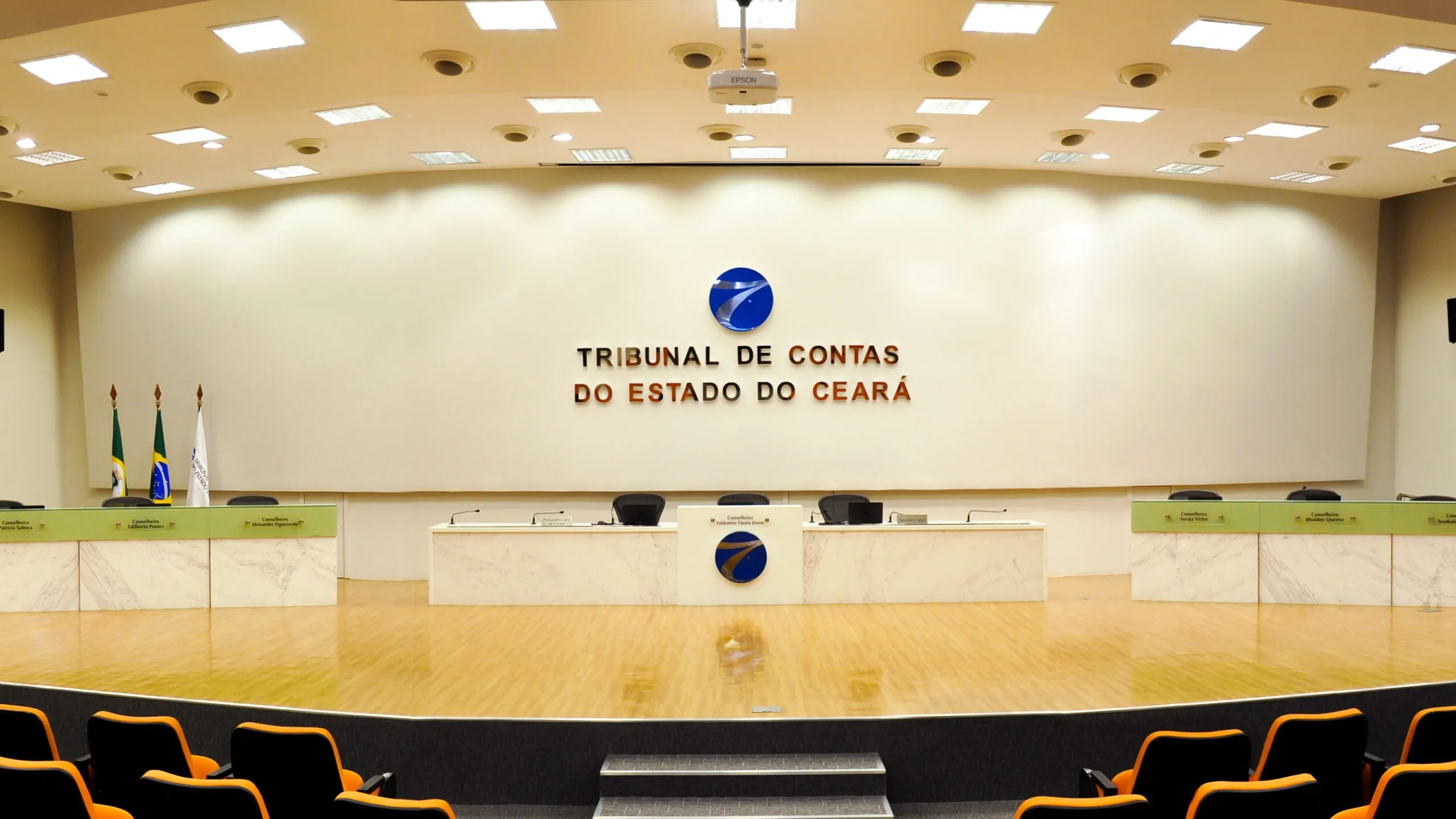 TCE-CE suspende contratos de R$ 254 milhões por suspeita de conluio