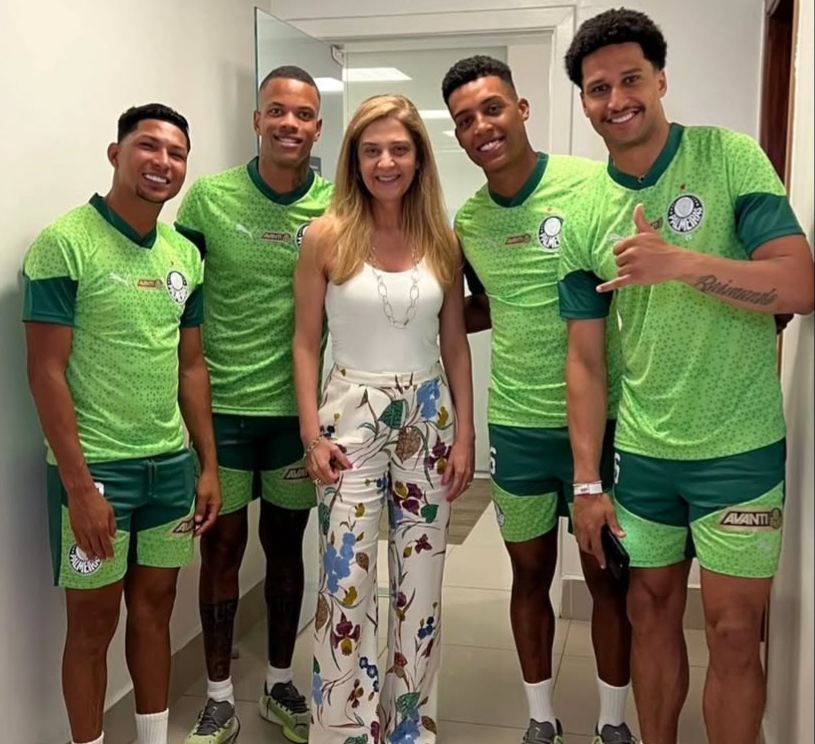 eila Pereira afirmou publicamente que o ciclo do jogador no Palmeiras estava encerrado, mas todas as propostas recebidas foram recusadas. Foto: Reprodução- Redes Sociais