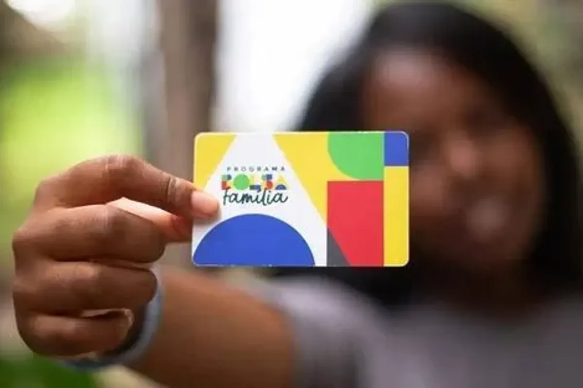 Caixa paga Bolsa Familia para quem tem NIS com final 6. Foto: Lyon Santos